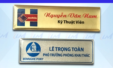 Làm bảng tên nhân viên tại quận 1