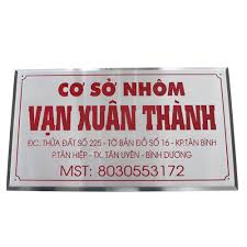 biển tên nhân viên bằng nhôm